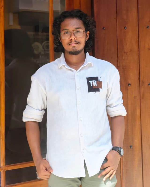 Vighnesh B